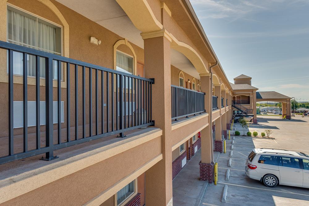 Executive Inn & Suites Cushing ภายนอก รูปภาพ